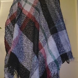 Oversized Cozy Shawl
